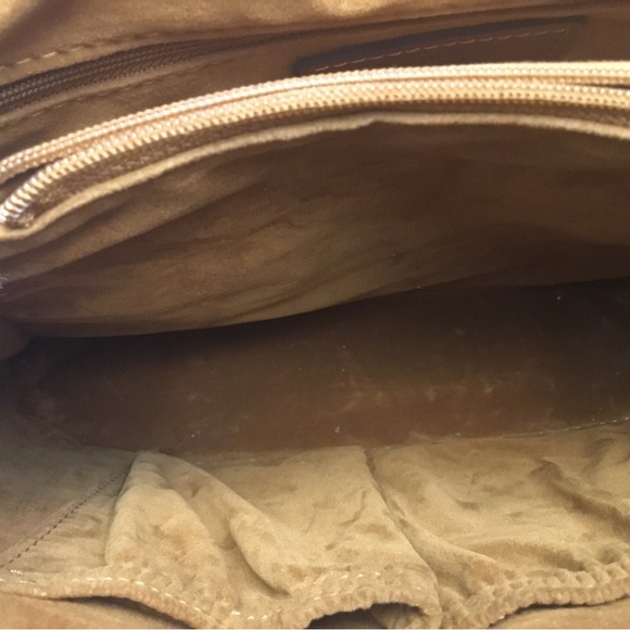 PATRICIA NASH Elegant Brown Leather Shoulder Bag with Metallic Clasp - Picture 4 of 16